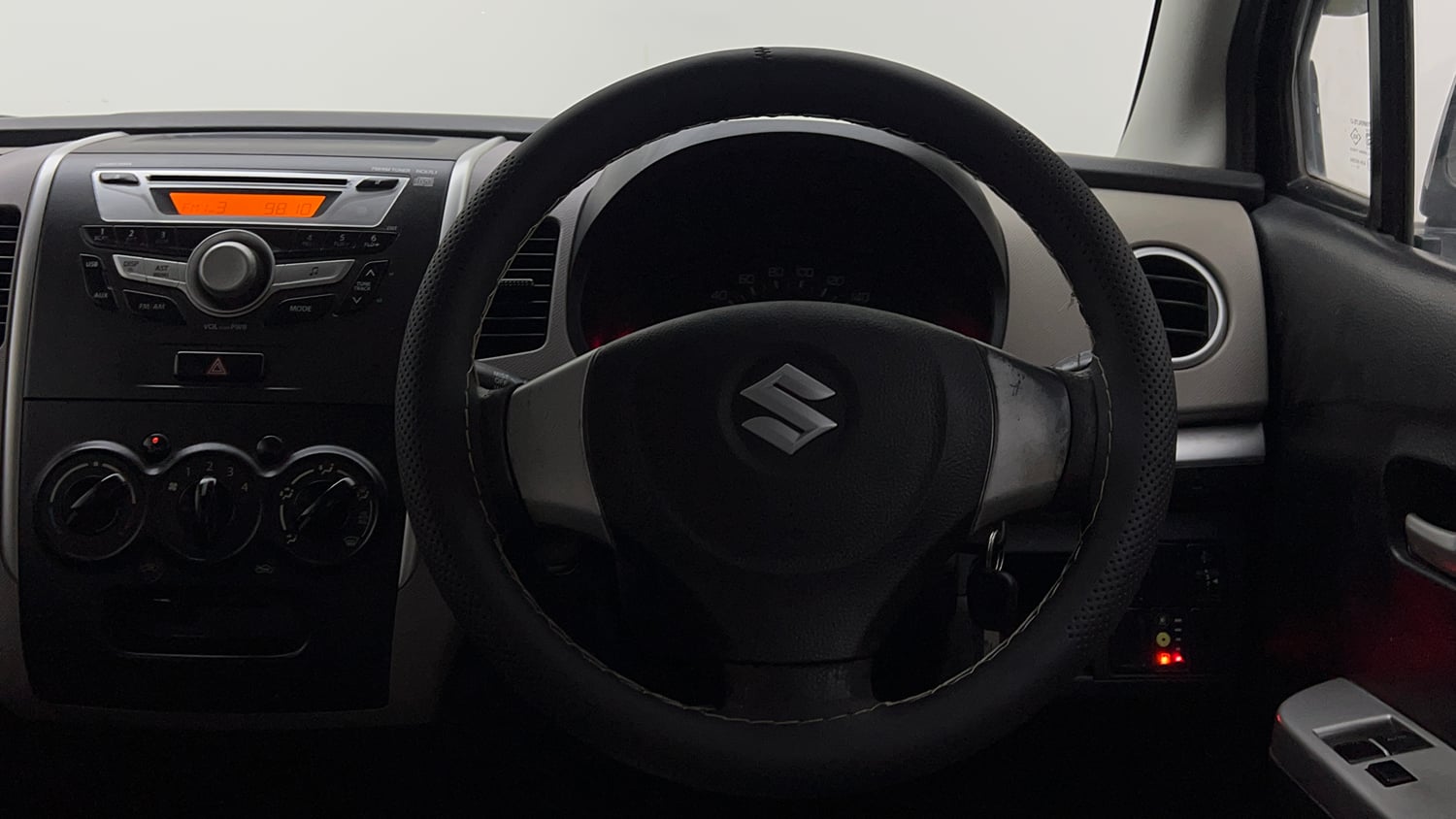Used 2013 Maruti Suzuki Wagon R LXI CNG Cng Manual interior STEERING VIEW