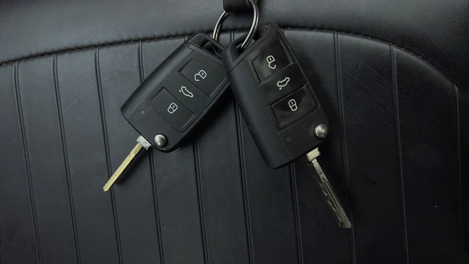 Used 2023 Volkswagen Taigun GT 1.5 TSI MT Petrol Manual extra CAR KEY VIEW
