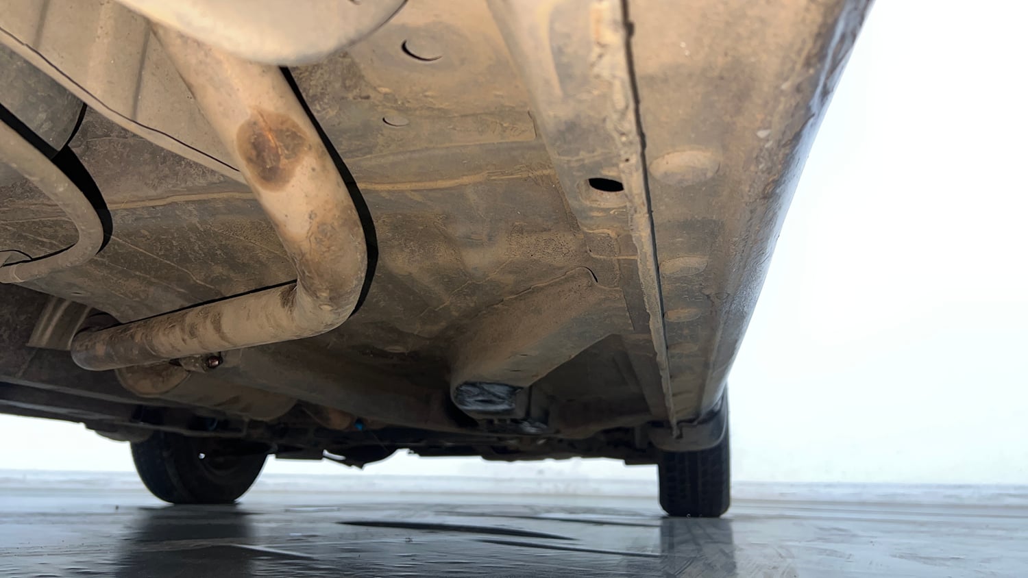 Used 2014 Honda Amaze 1.2 S i-VTEC Petrol Manual extra REAR RIGHT UNDERBODY VIEW
