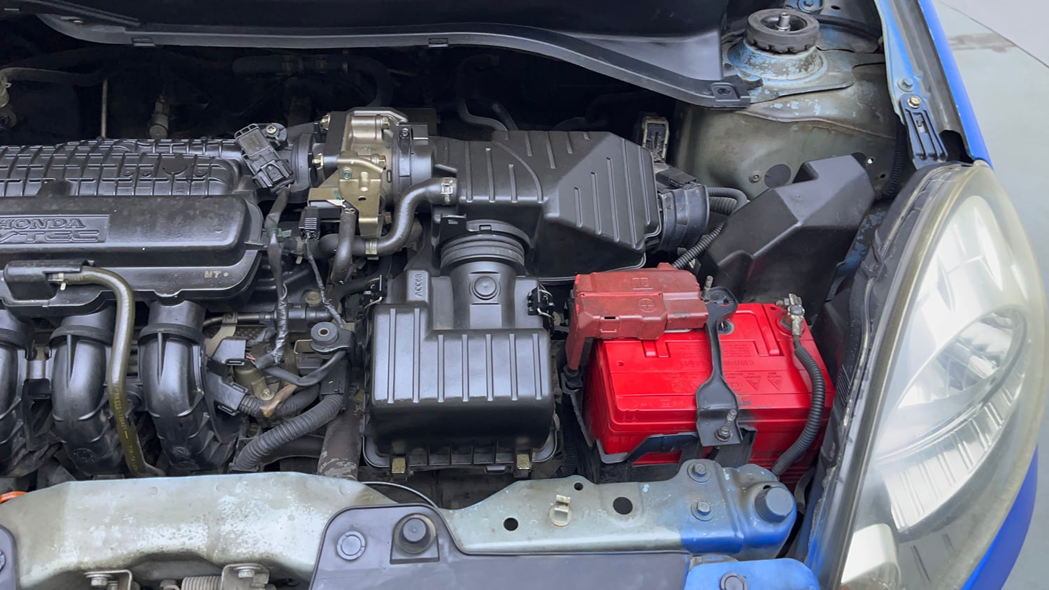 Used 2013 Honda Brio V MT Petrol Manual engine ENGINE LEFT SIDE VIEW