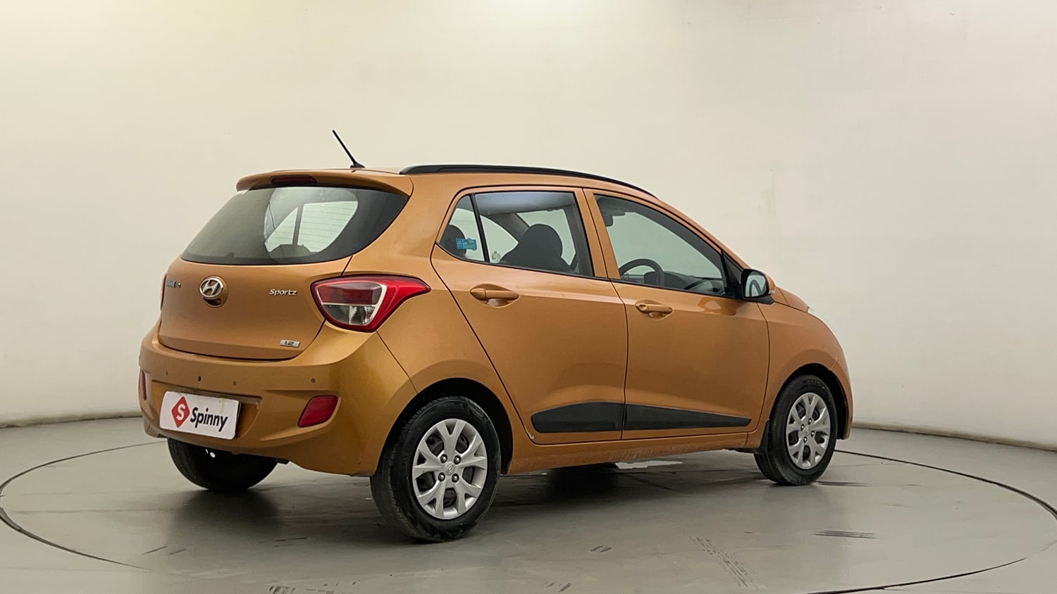 Used 2015 Hyundai Grand i10 Sportz 1.2 Kappa VTVT Petrol Manual exterior RIGHT REAR CORNER VIEW