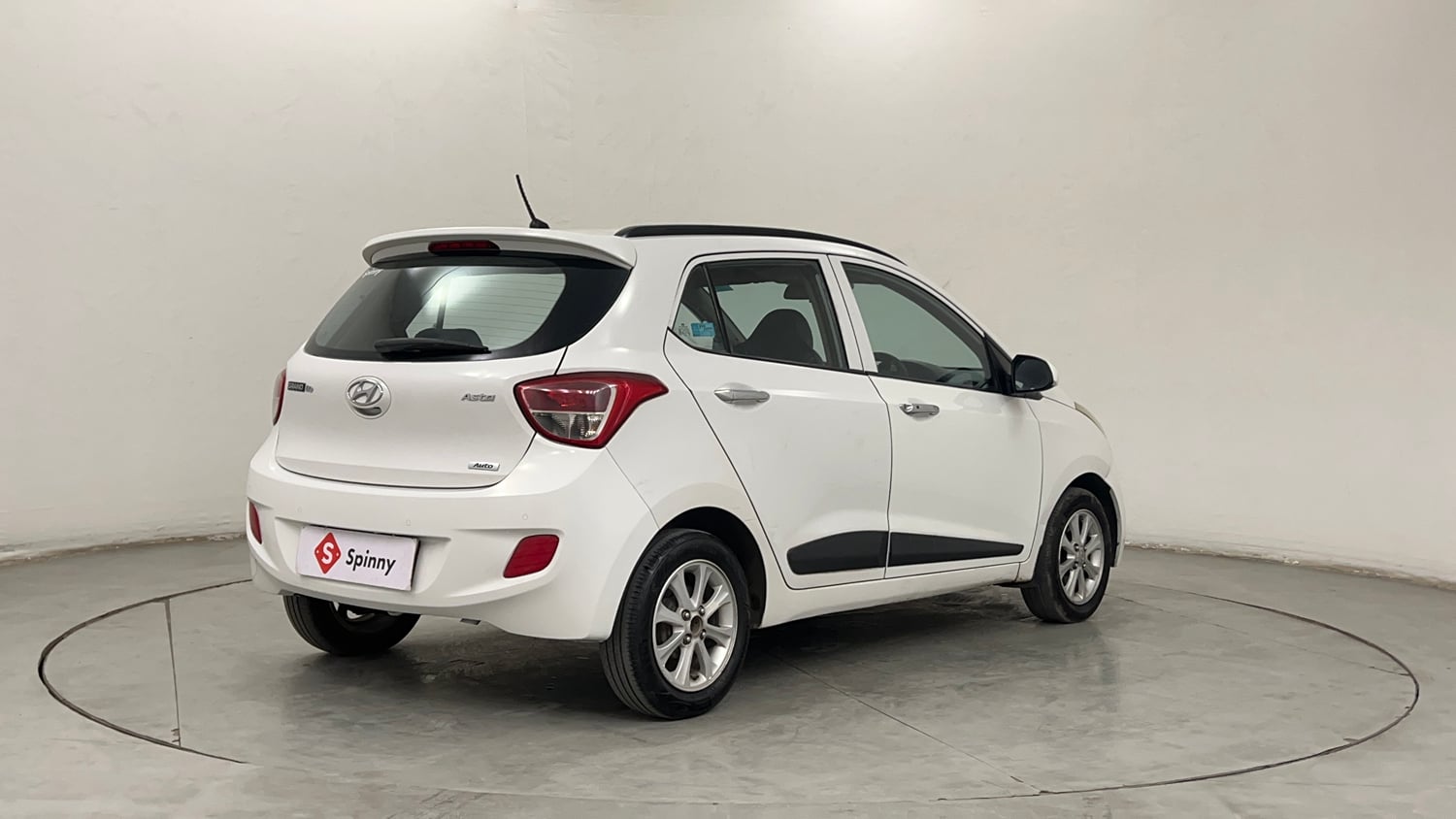 Used 2014 Hyundai Grand i10 Asta AT 1.2 Kappa VTVT Petrol Automatic exterior RIGHT REAR CORNER VIEW