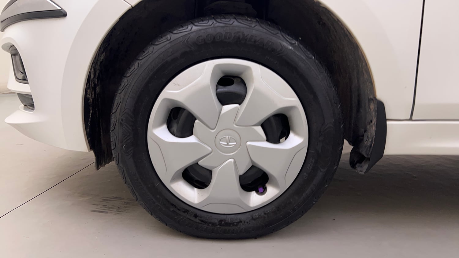 Used 2021 Tata Tiago XT Petrol Manual tyres LEFT FRONT TYRE RIM VIEW