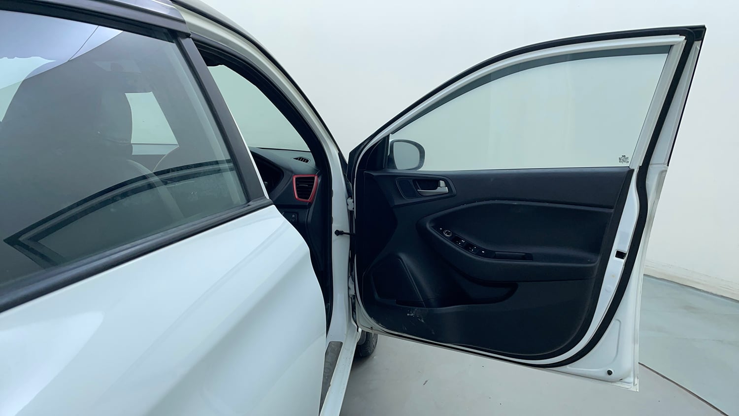 Used 2019 Hyundai Elite i20 Asta 1.2 Dual Tone Petrol Manual interior RIGHT FRONT DOOR OPEN VIEW
