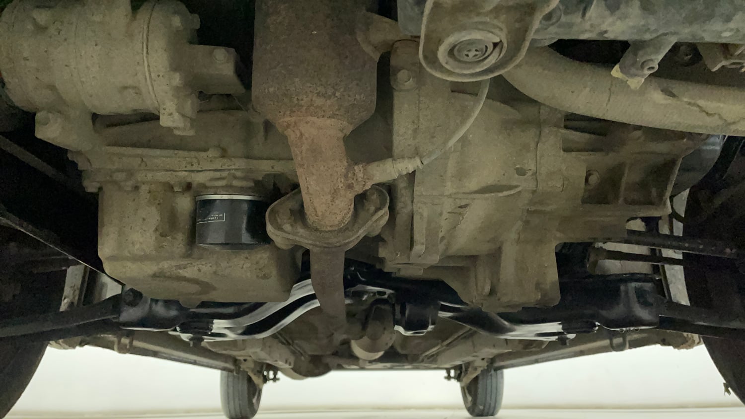Used 2014 Maruti Suzuki Wagon R VXI Petrol Manual extra FRONT LEFT UNDERBODY VIEW