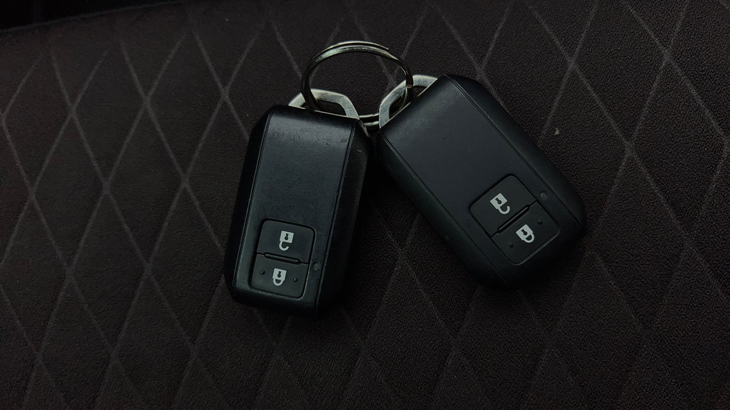Used 2025 Maruti Suzuki Grand Vitara Zeta Smart Hybrid Petrol Manual extra CAR KEY VIEW