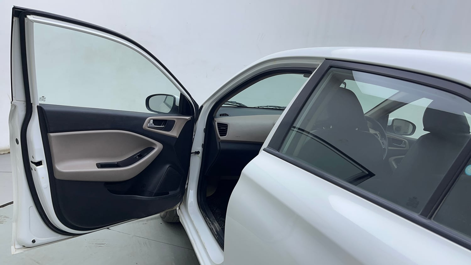 Used 2018 Hyundai Elite i20 Asta 1.2 AT Petrol Automatic interior LEFT FRONT DOOR OPEN VIEW