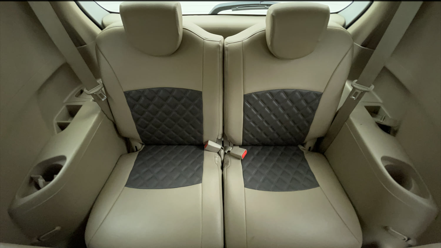 Used 2016 Maruti Suzuki Ertiga ZXI+ Petrol Manual interior THIRD ROW SEAT