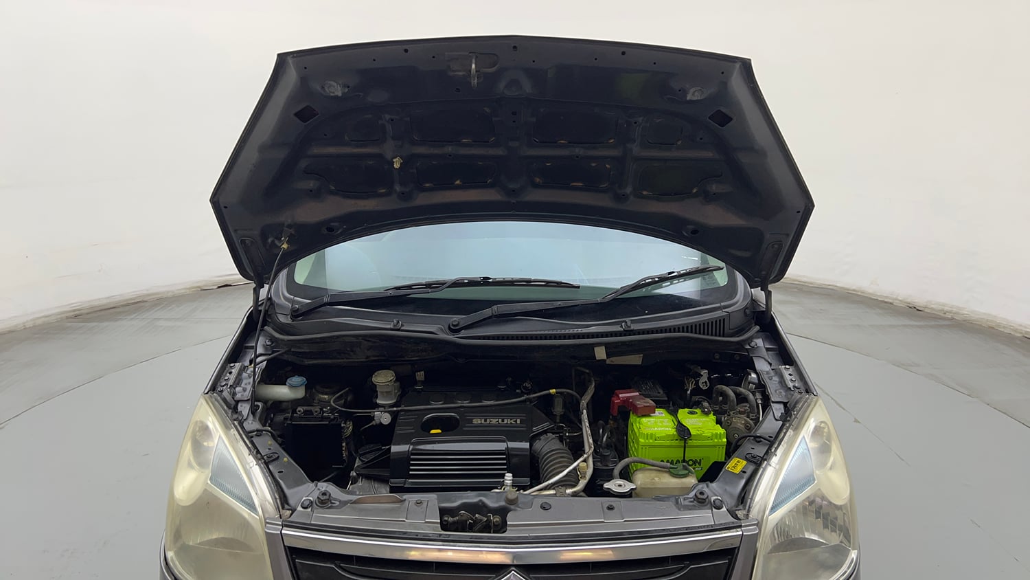 Used 2013 Maruti Suzuki Wagon R LXI CNG Cng Manual engine ENGINE & BONNET OPEN FRONT VIEW