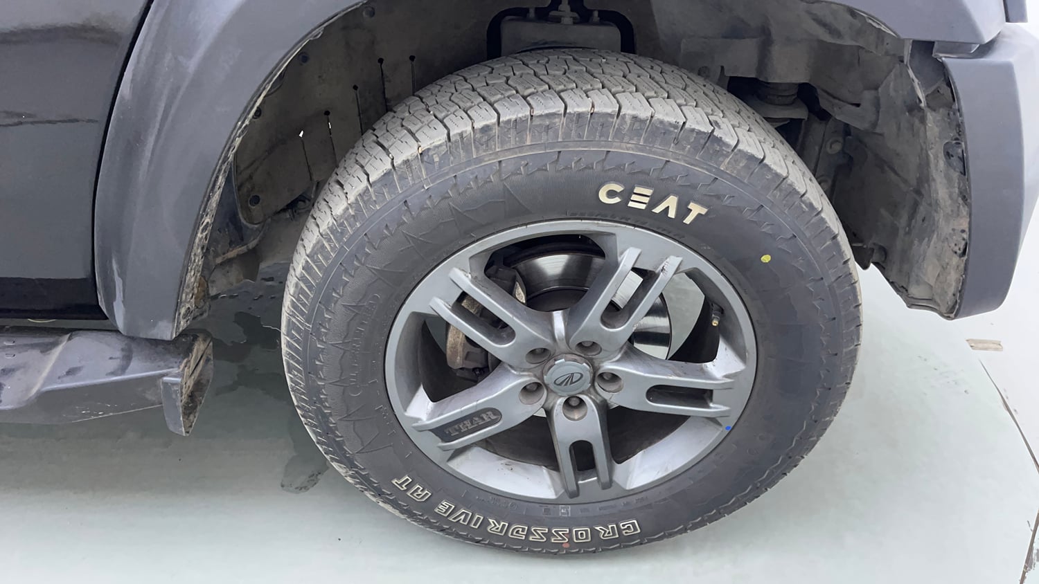 Used 2022 mahindra Thar LX Hard Top Petrol AT 4WD Petrol Automatic tyres RIGHT FRONT TYRE RIM VIEW