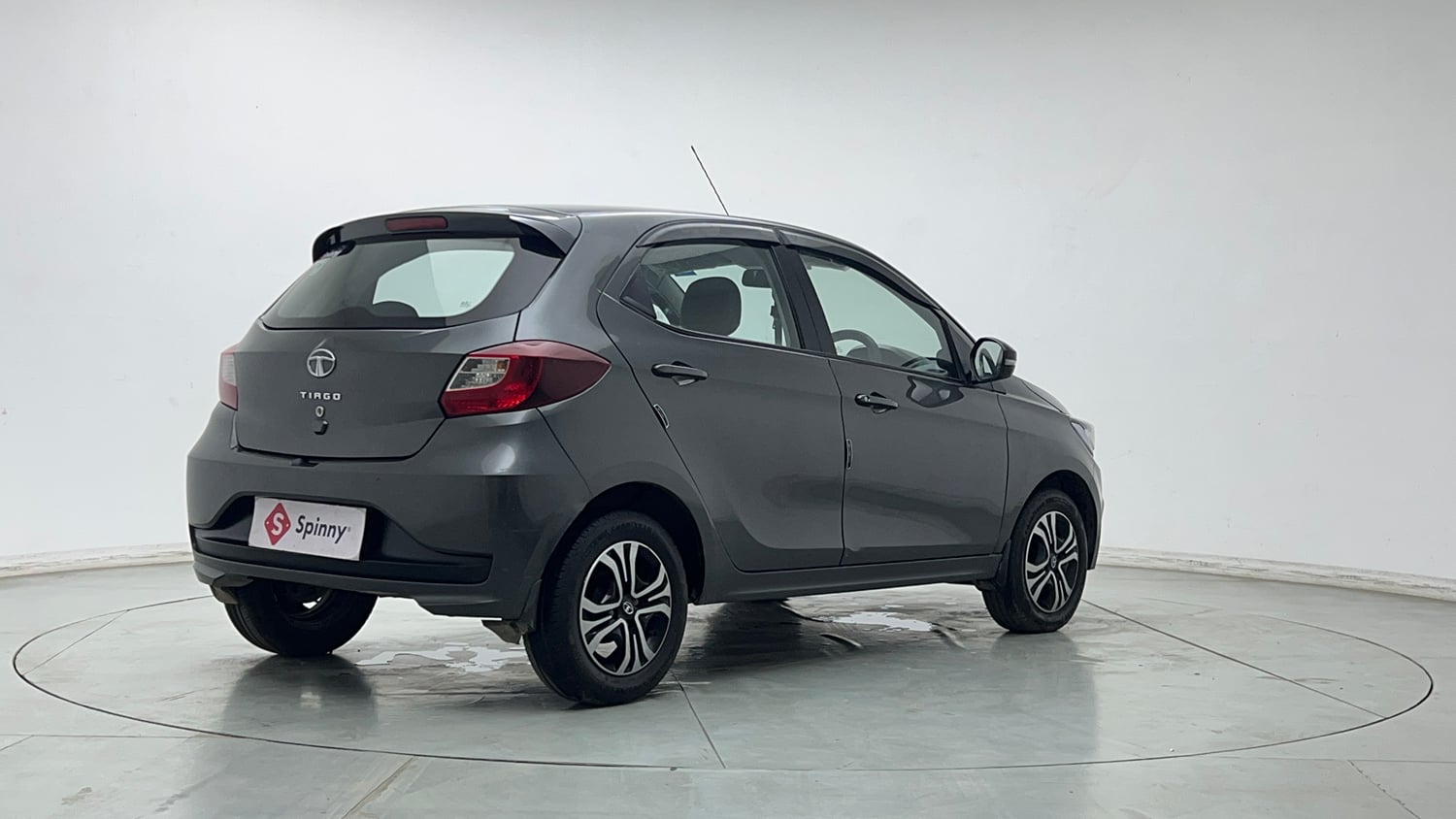 Used 2022 Tata Tiago XT Petrol Manual exterior RIGHT REAR CORNER VIEW