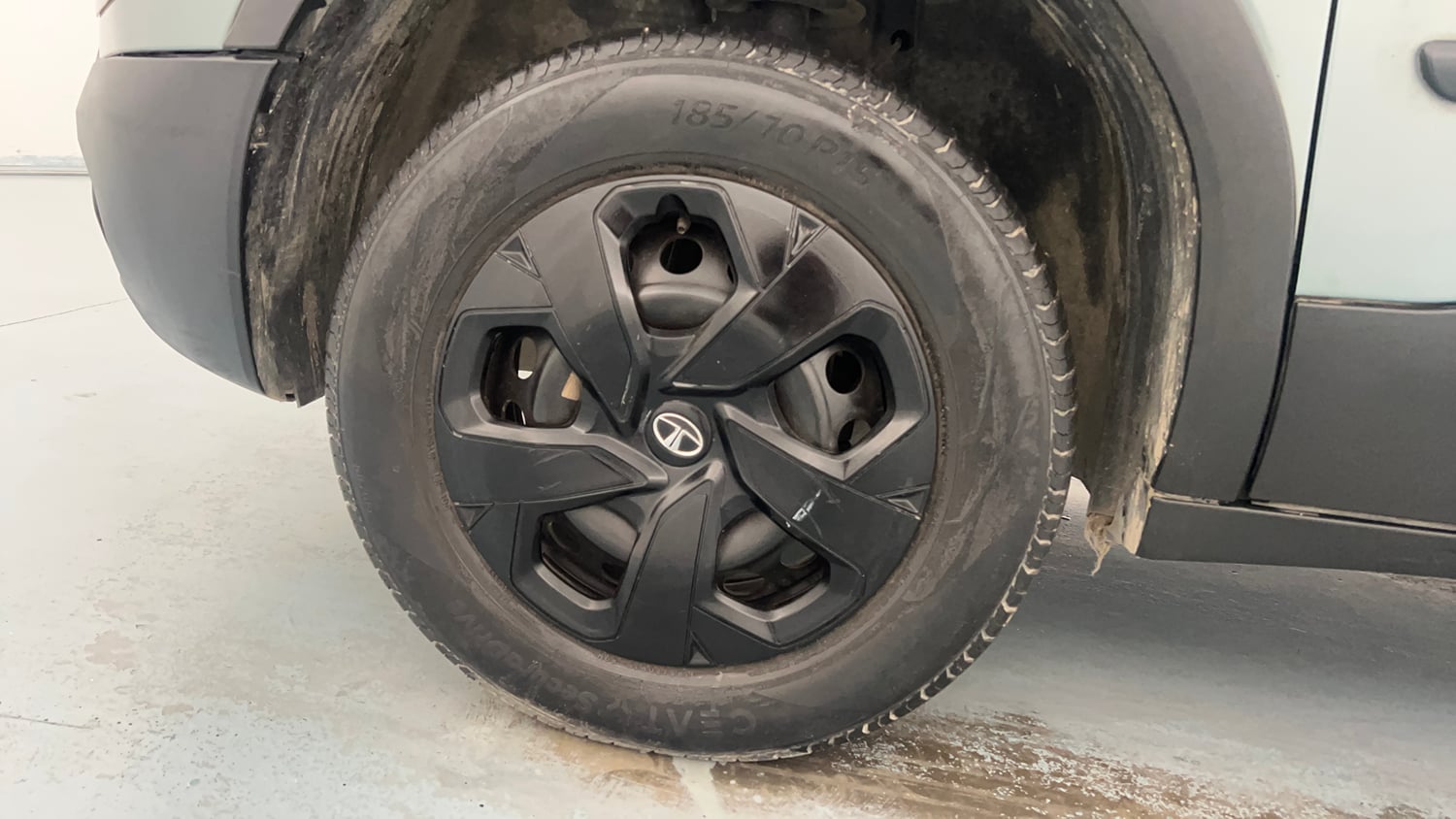 Used 2022 Tata Punch Adventure MT Petrol Manual tyres LEFT FRONT TYRE RIM VIEW