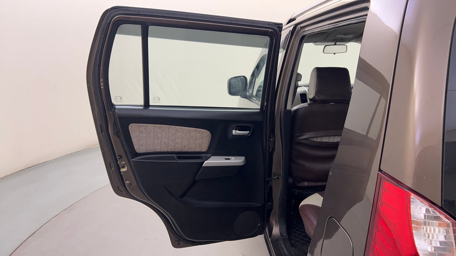 Used 2015 Maruti Suzuki Wagon R VXI Petrol Manual interior LEFT REAR DOOR OPEN VIEW