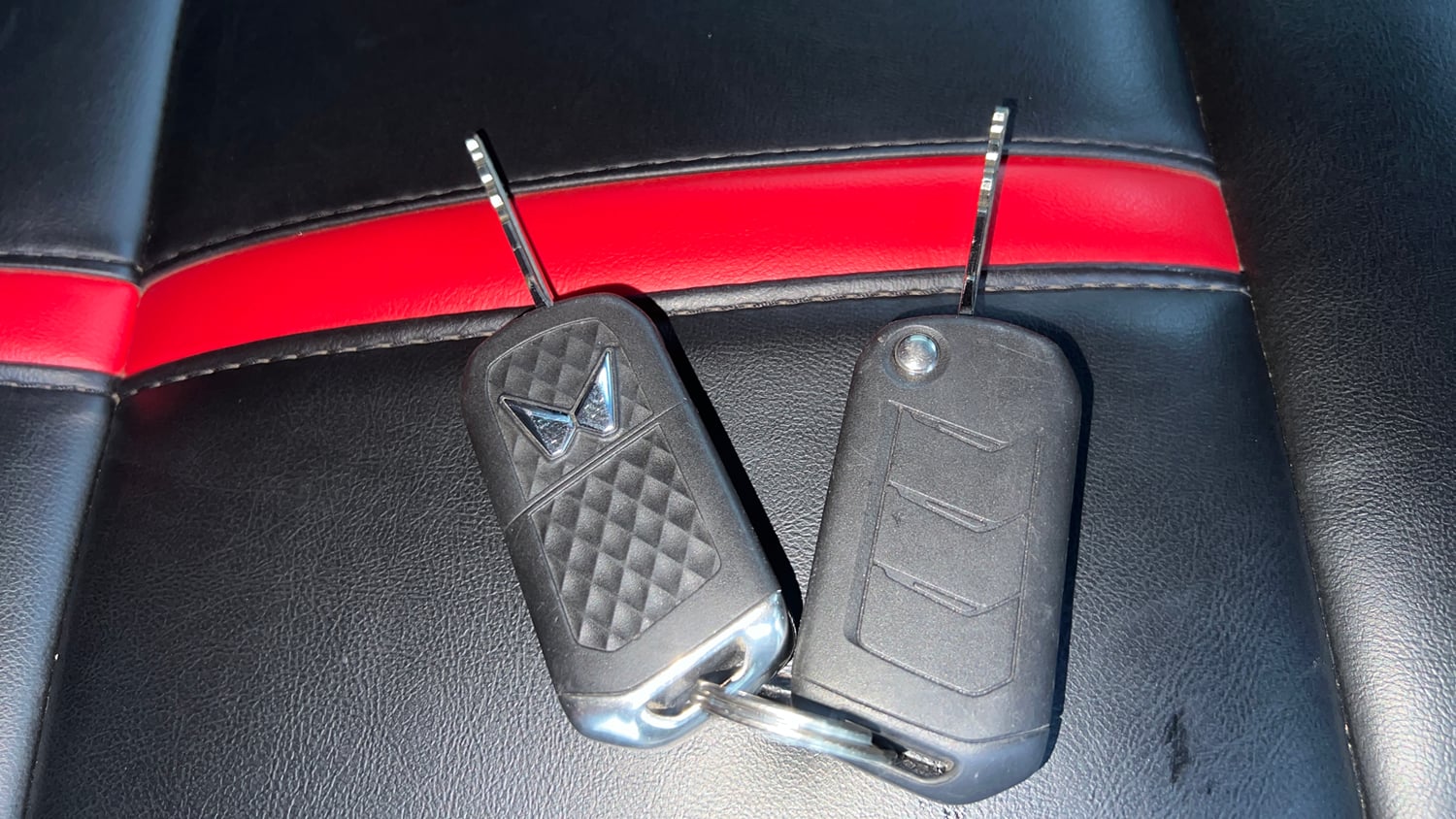 Used 2026 mahindra Thar LXT 1.5 Diesel MT 2WD Diesel Manual extra CAR KEY VIEW