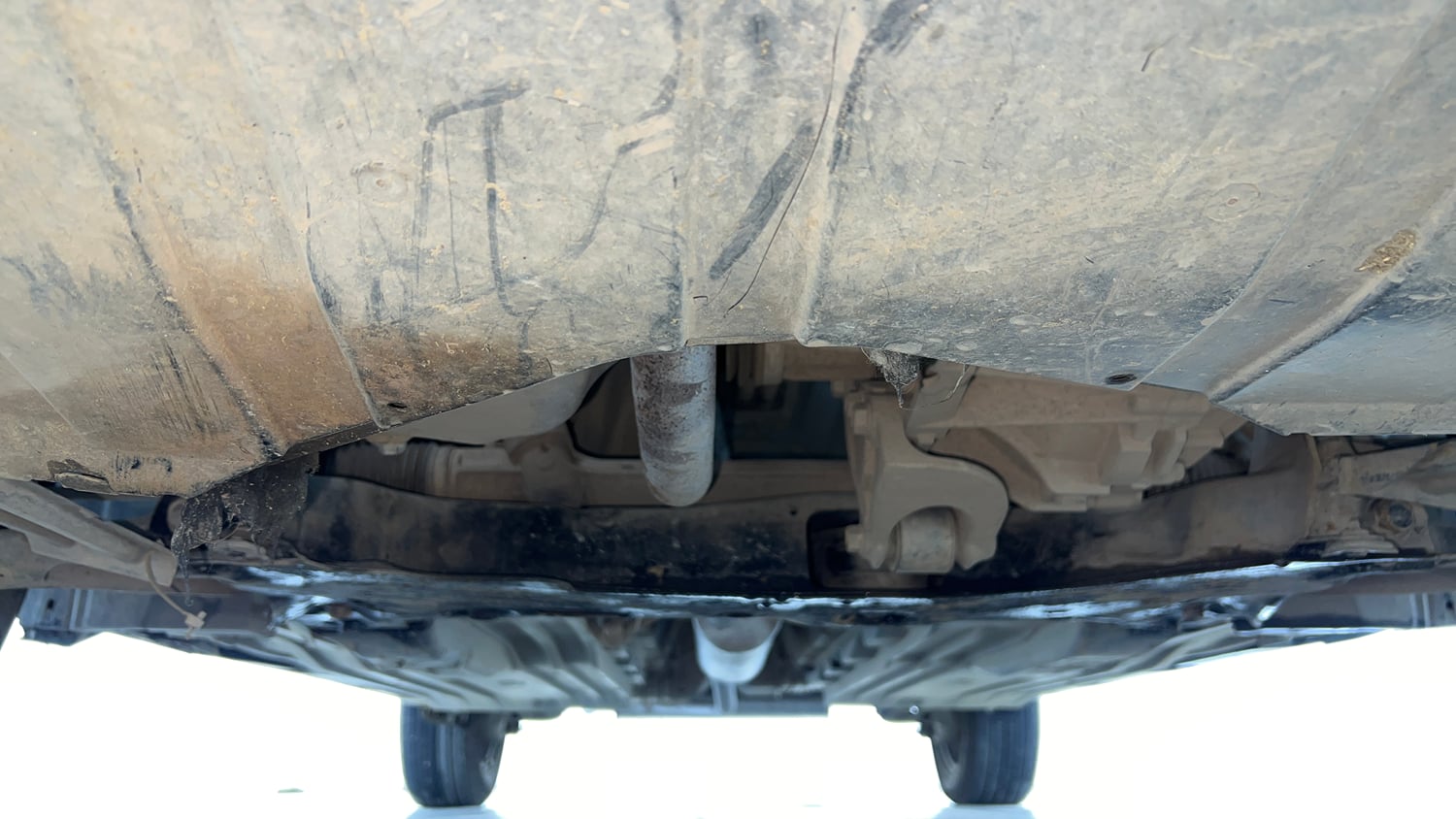 Used 2020 maruti-suzuki Vitara Brezza VXi Petrol Manual extra FRONT LEFT UNDERBODY VIEW