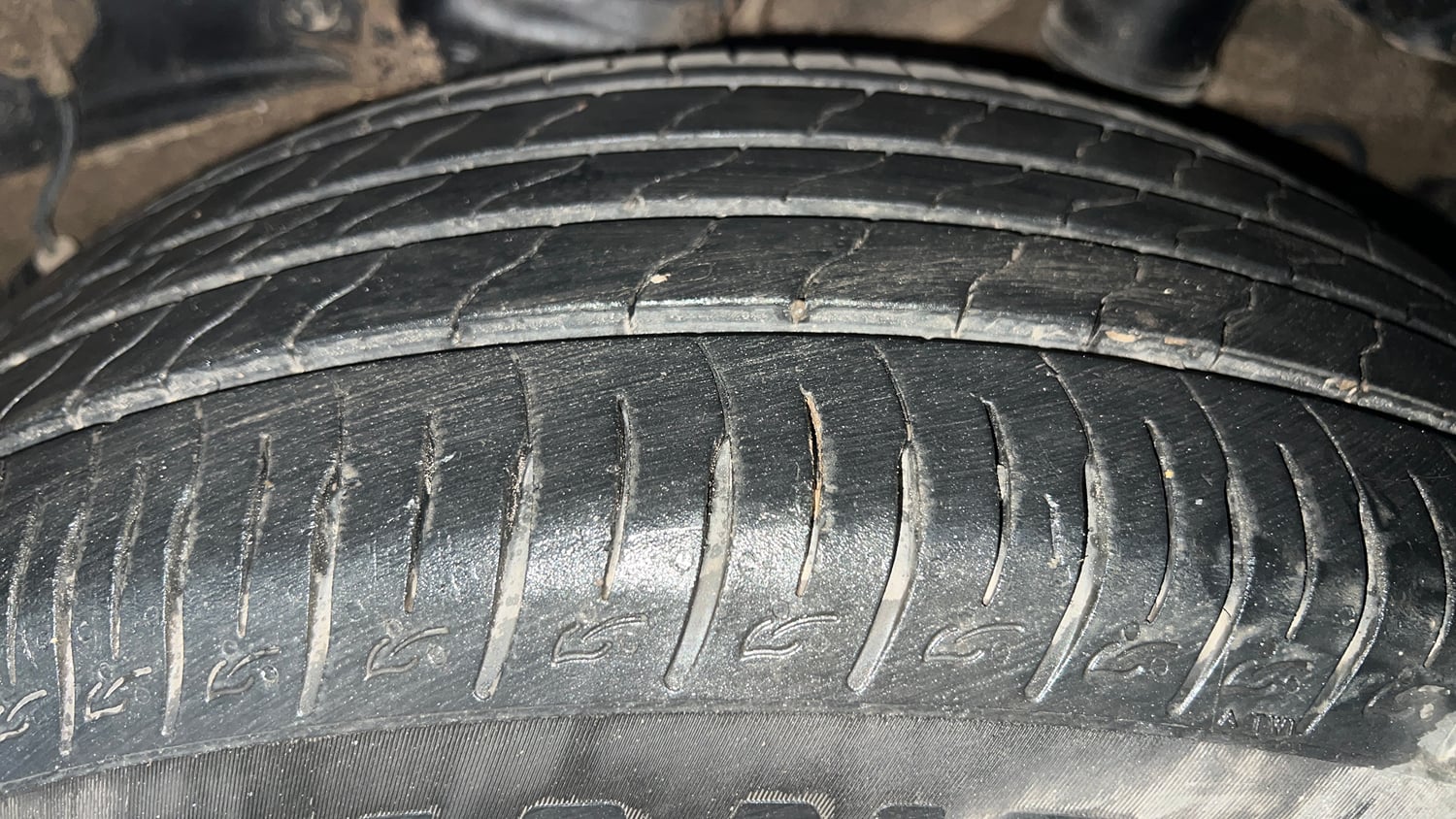 Used 2026 Hyundai Venue 1.0 Turbo Petrol DCT HX6 Petrol Automatic tyres LEFT REAR TYRE TREAD VIEW
