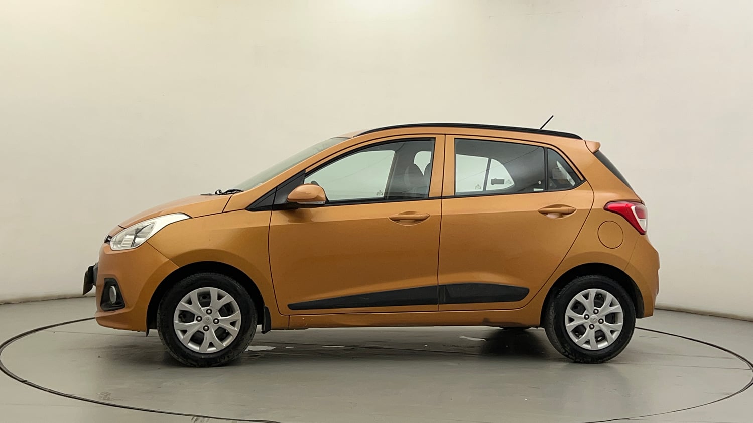 Used 2015 Hyundai Grand i10 Sportz 1.2 Kappa VTVT Petrol Manual exterior LEFT SIDE VIEW