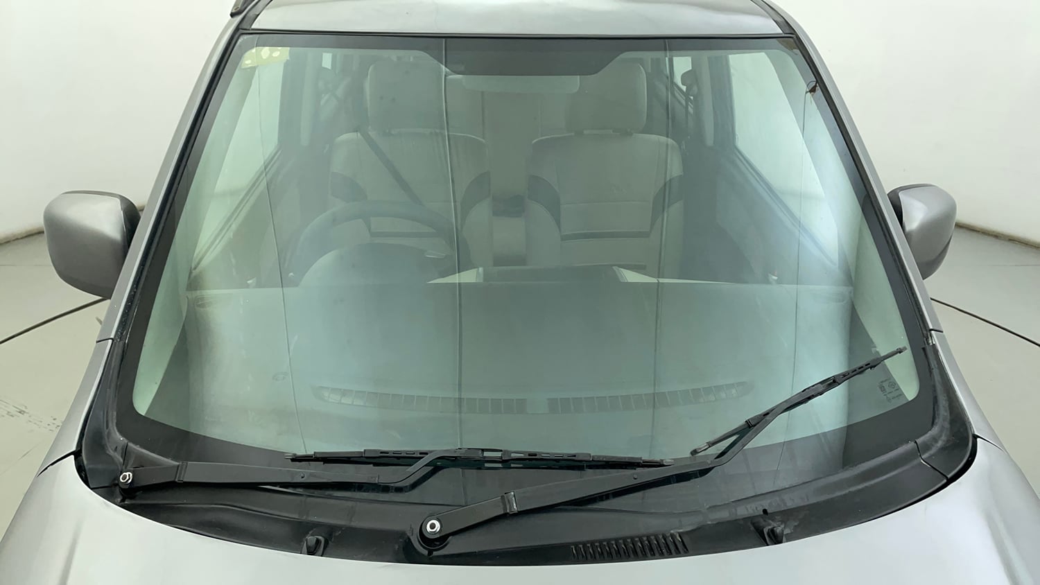 Used 2014 Maruti Suzuki Wagon R VXI Petrol Manual exterior FRONT WINDSHIELD VIEW