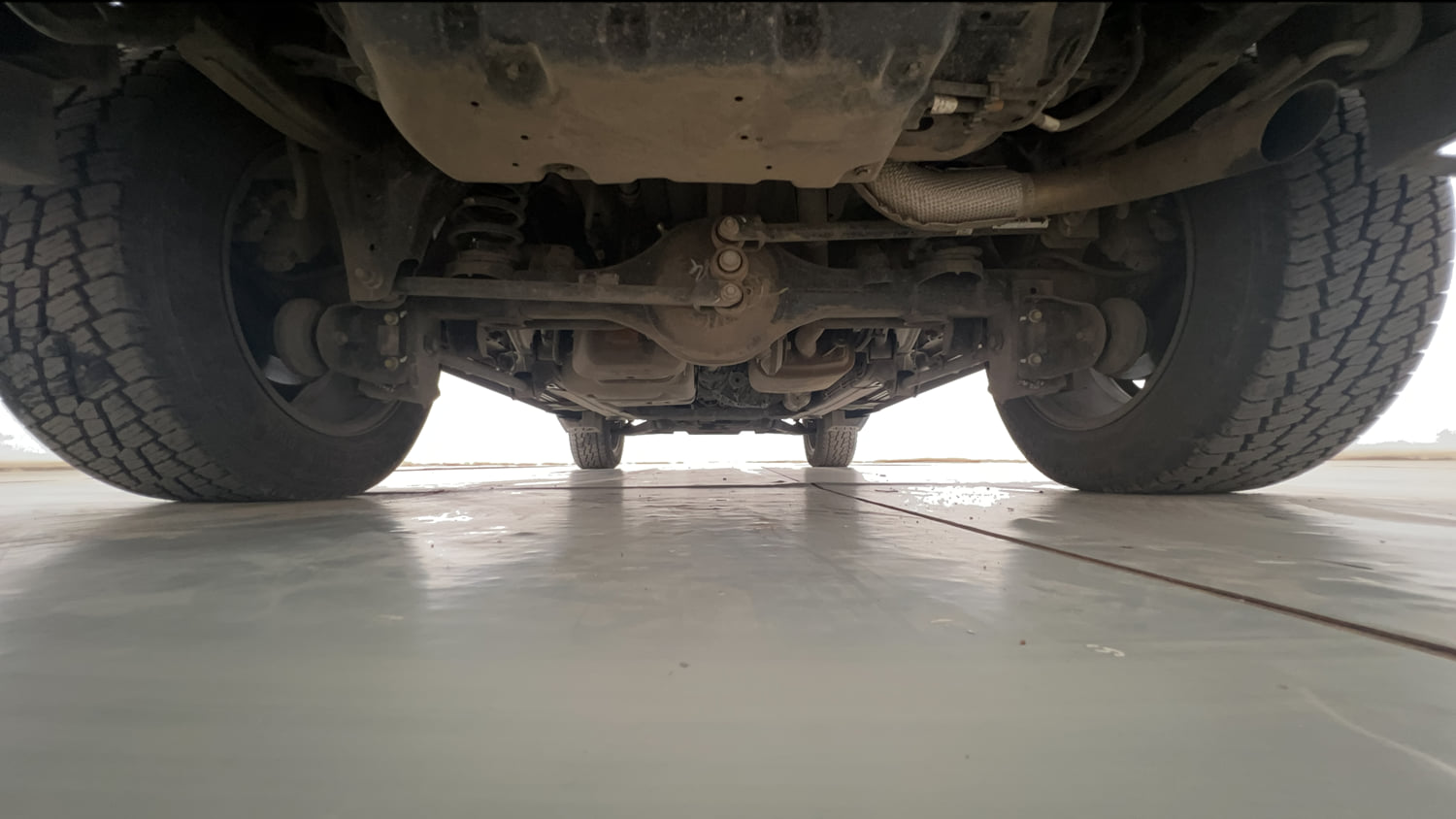 Used 2025 Mahindra Thar Roxx AX7 L Diesel AT 4WD Diesel Automatic extra REAR UNDERBODY VIEW (TAKEN FROM REAR)