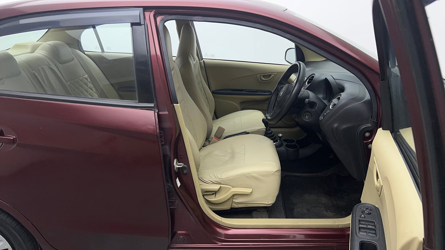 Used 2014 Honda Amaze 1.2 S i-VTEC Petrol Manual interior RIGHT SIDE FRONT DOOR CABIN VIEW