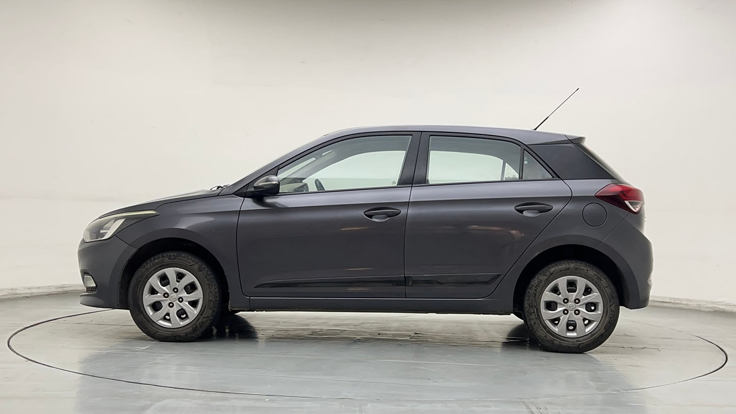 Used 2015 Hyundai Elite i20 Sportz 1.2 Petrol Manual exterior LEFT SIDE VIEW