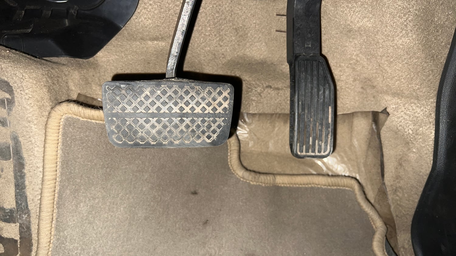 Used 2014 Honda City VX CVT Petrol Automatic interior PEDALS VIEW