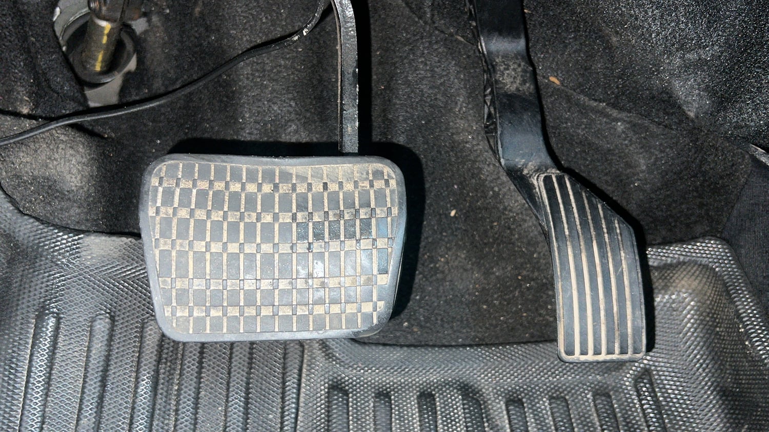 Used 2022 Tata Nexon XMA Plus (S) Petrol Automatic interior PEDALS VIEW