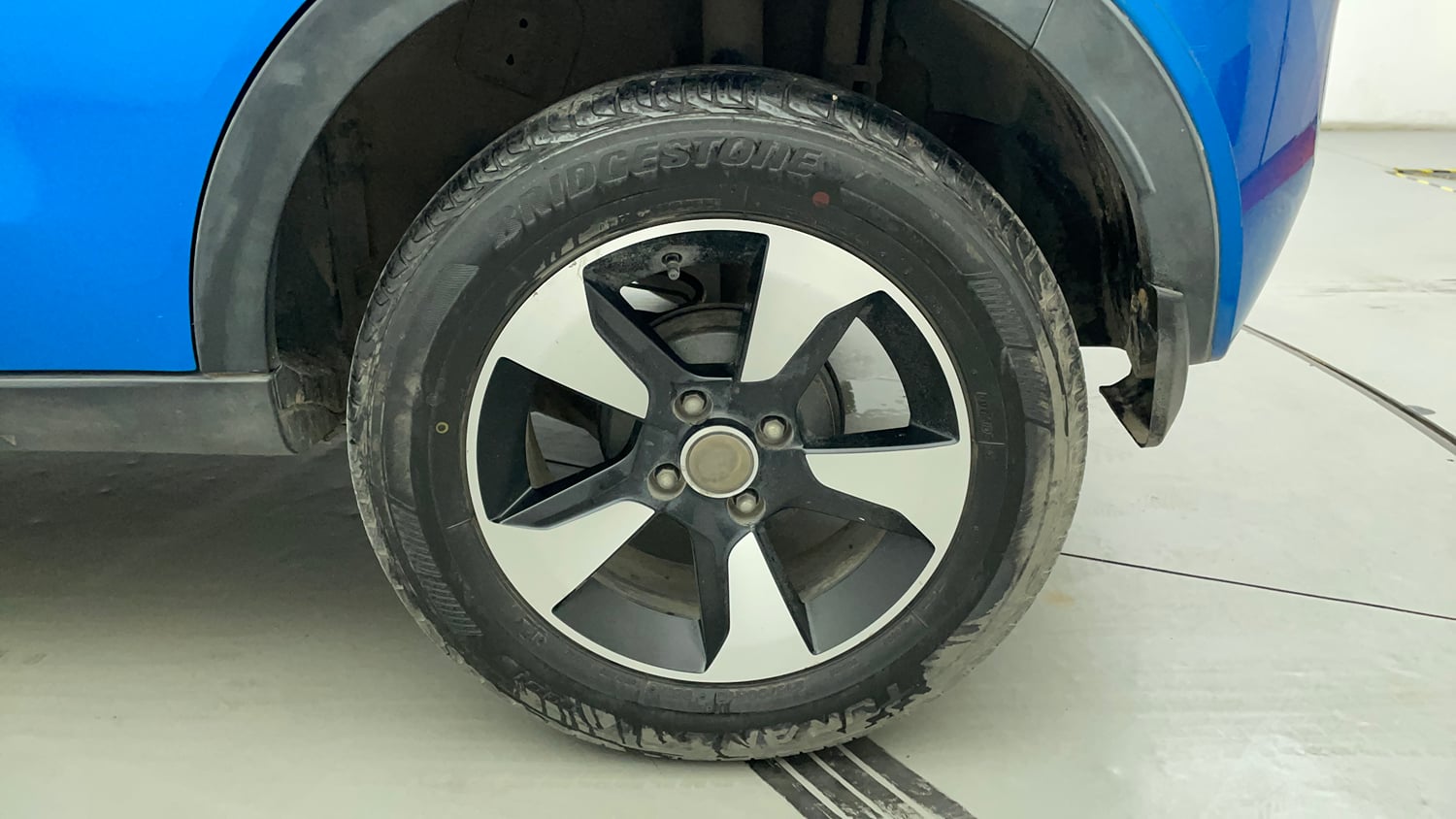Used 2017 Tata Nexon XZ Plus Diesel Diesel Manual tyres LEFT REAR TYRE RIM VIEW