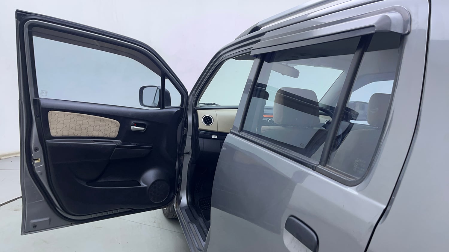 Used 2018 Maruti Suzuki Wagon R 1.0 VXI AMT Petrol Automatic interior LEFT FRONT DOOR OPEN VIEW