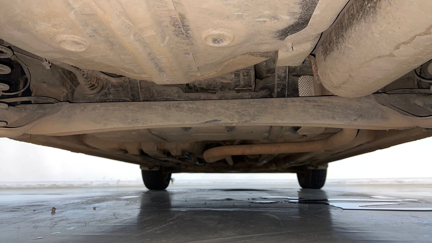 Used 2019 Hyundai Elite i20 Magna Plus 1.2 Petrol Manual extra REAR UNDERBODY VIEW (TAKEN FROM REAR)