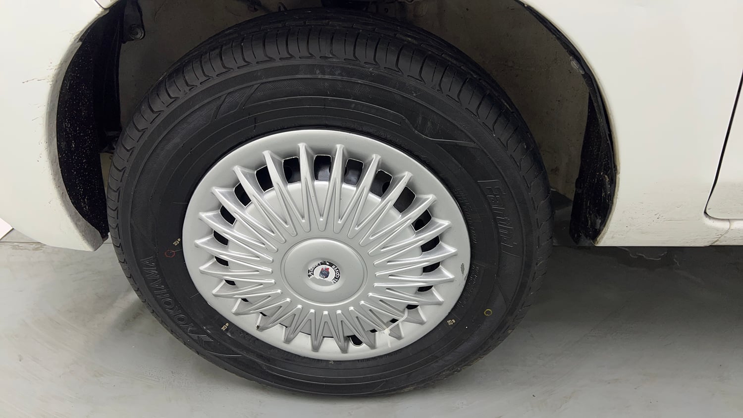 Used 2019 Maruti Suzuki Alto 800 VXi Petrol Manual tyres LEFT FRONT TYRE RIM VIEW