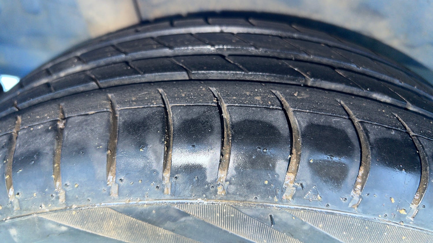 Used 2014 Honda Brio EX MT Petrol Manual tyres RIGHT REAR TYRE TREAD VIEW