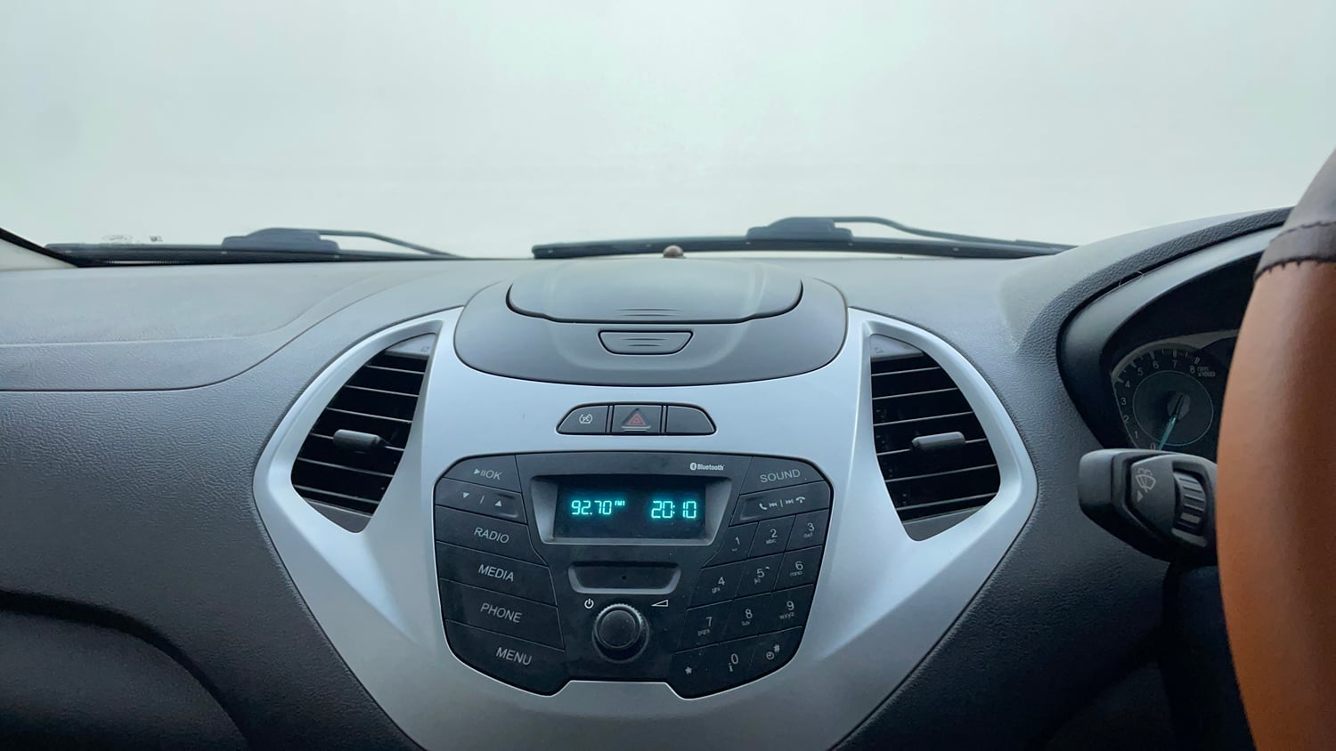 Used 2017 Ford Figo Titanium 1.5 Ti-VCT AT Petrol Automatic top_features Integrated (in-dash) music system