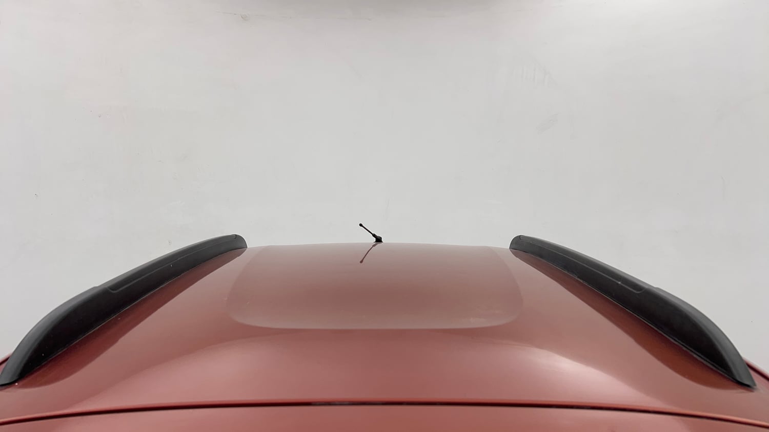 Used 2017 Renault Kwid 1.0 RXT Petrol Manual exterior EXTERIOR ROOF VIEW
