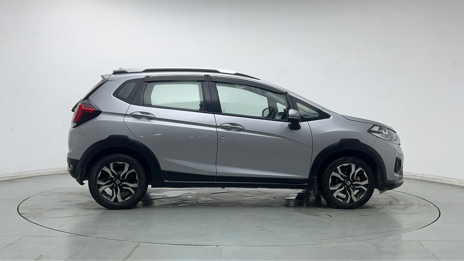 Used 2022 Honda WR-V VX MT Petrol Petrol Manual exterior RIGHT SIDE VIEW