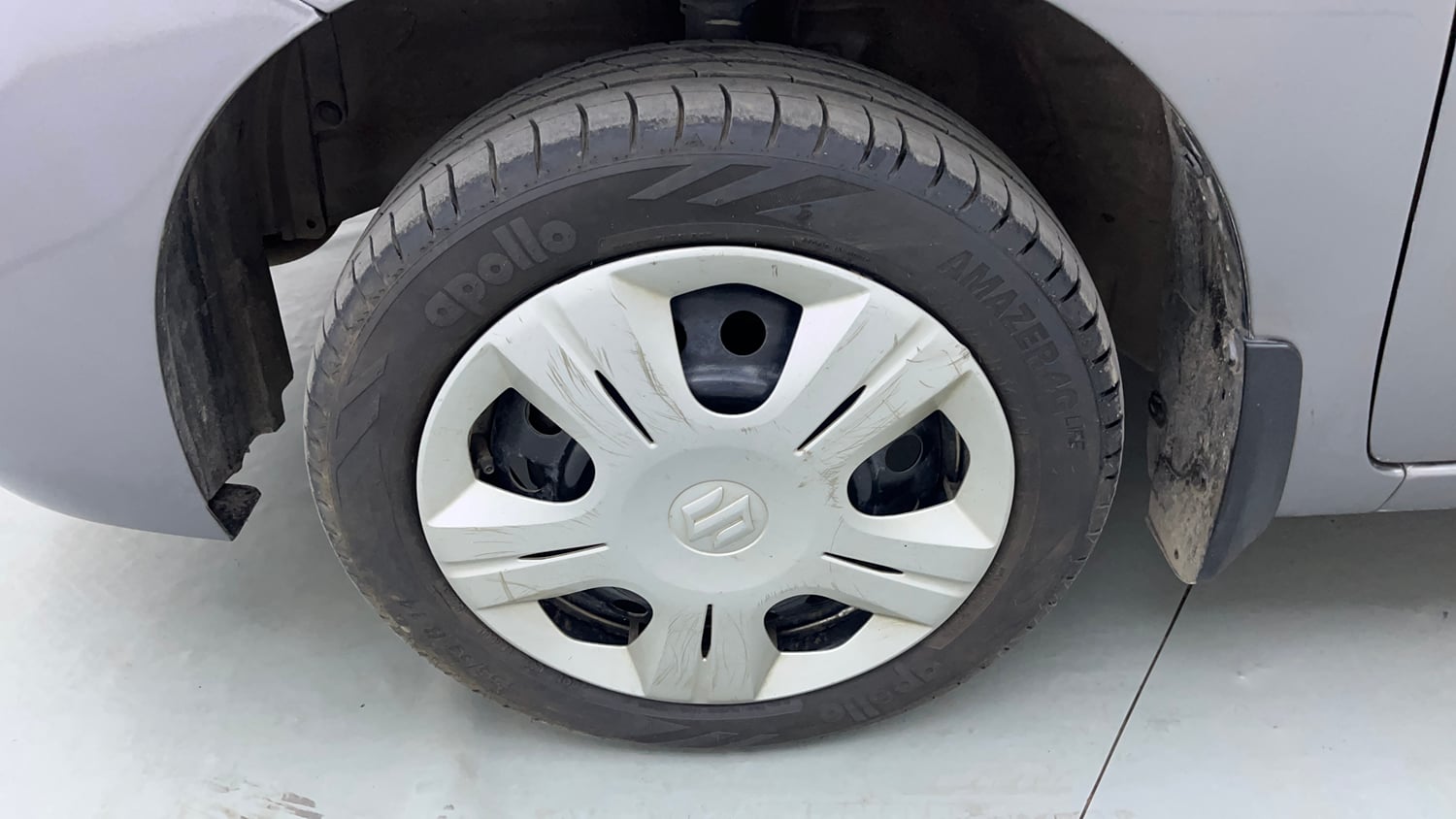 Used 2018 Maruti Suzuki Wagon R 1.0 VXI AMT Petrol Automatic tyres LEFT FRONT TYRE RIM VIEW