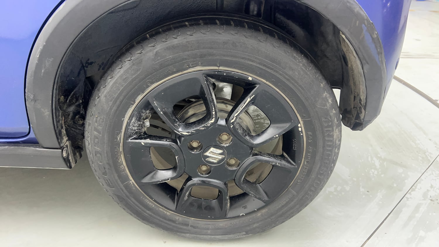 Used 2017 Maruti Suzuki Ignis Alpha 1.2 MT Petrol Manual tyres LEFT REAR TYRE RIM VIEW