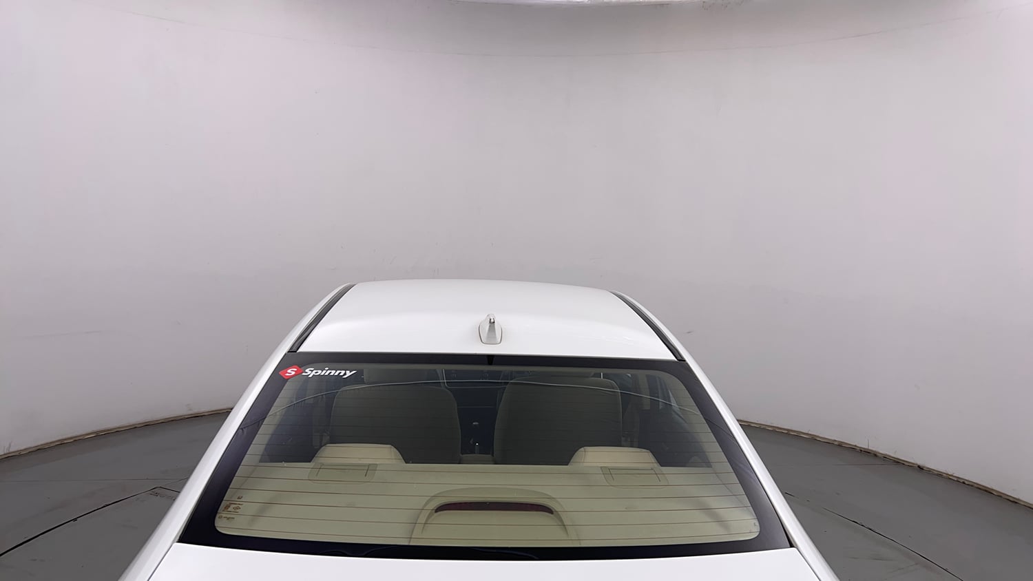 Used 2016 Honda City V Petrol Manual exterior BACK WINDSHIELD VIEW