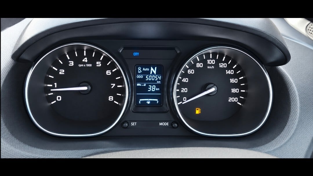 Used 2018 Tata Tiago Revotron XZA Petrol Automatic interior CLUSTERMETER VIEW