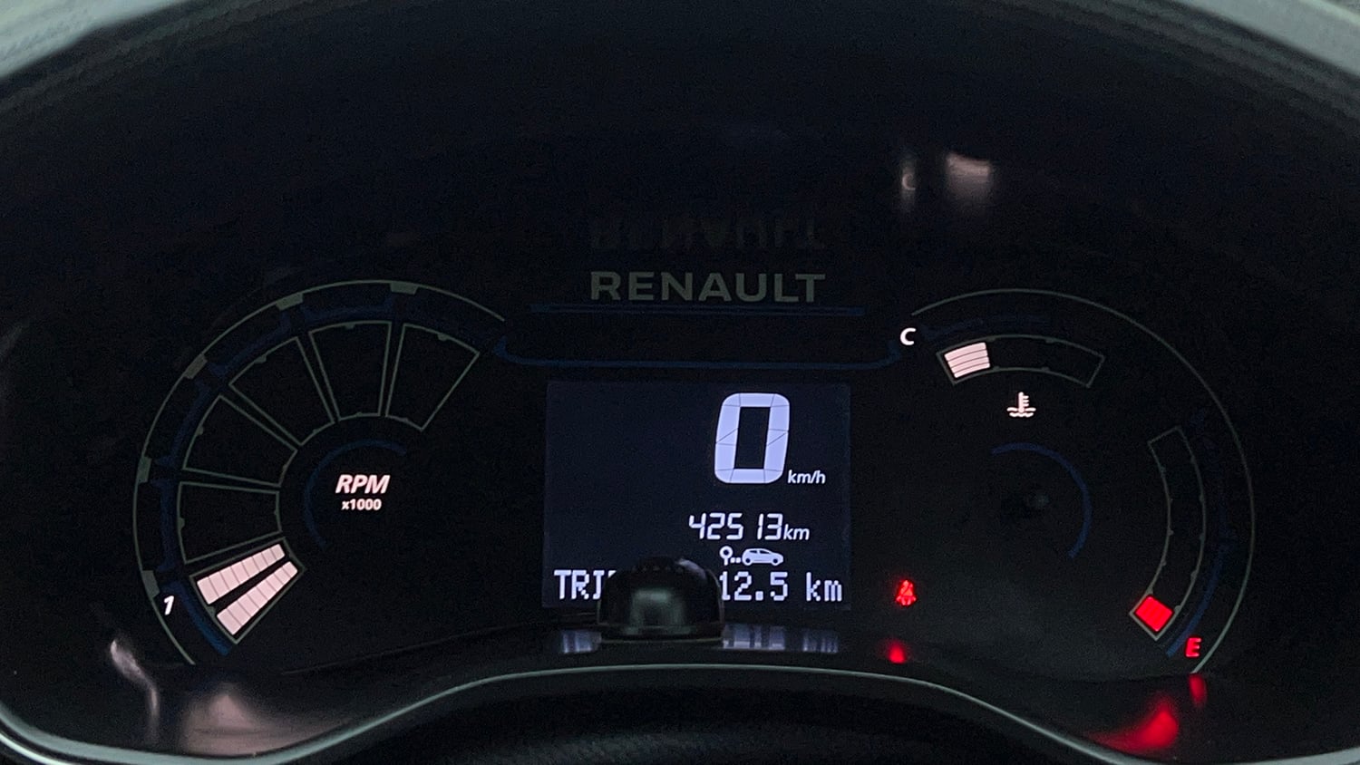 Used 2021 Renault Kiger RXT MT Petrol Manual interior CLUSTERMETER VIEW