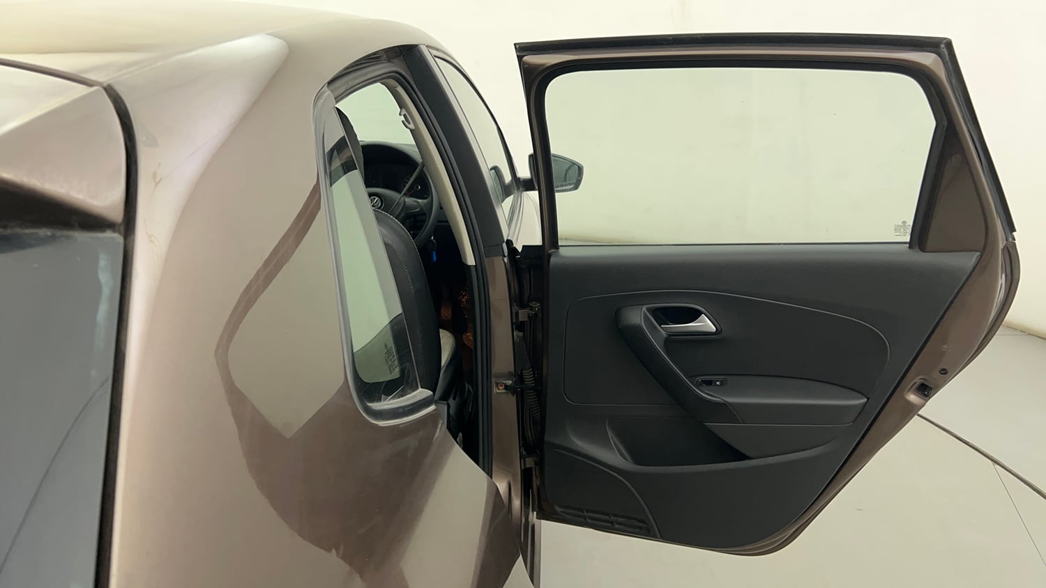 Used 2016 Volkswagen Polo Comfortline 1.2L (P) Petrol Manual interior RIGHT REAR DOOR OPEN VIEW