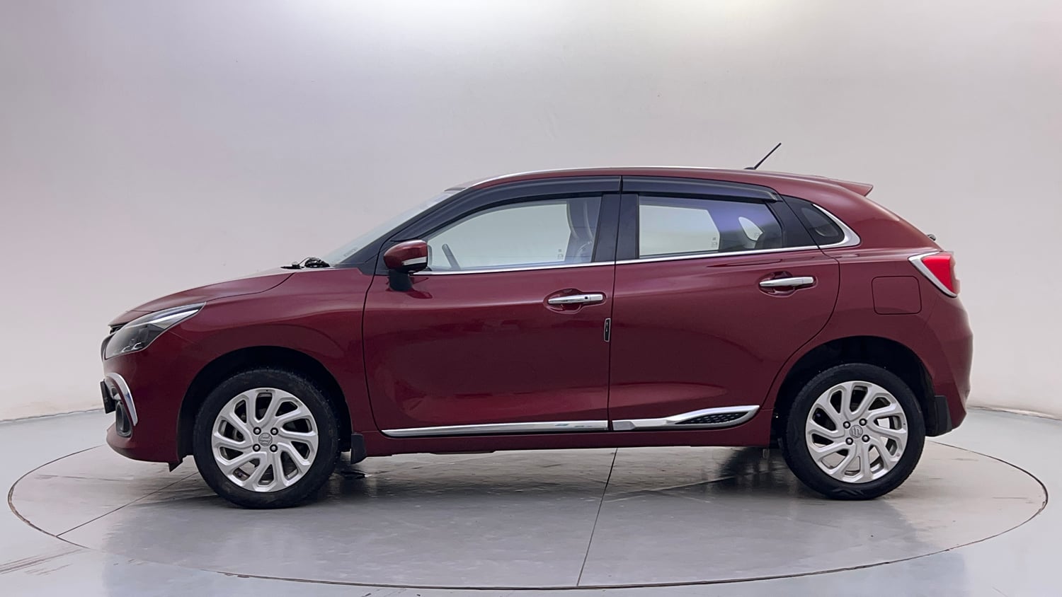 Used 2024 Maruti Suzuki Baleno Zeta AGS Petrol Automatic exterior LEFT SIDE VIEW