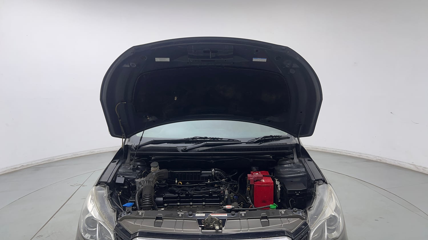 Used 2020 Maruti Suzuki Ciaz Delta Hybrid 1.5 AT Petrol Automatic engine ENGINE & BONNET OPEN FRONT VIEW