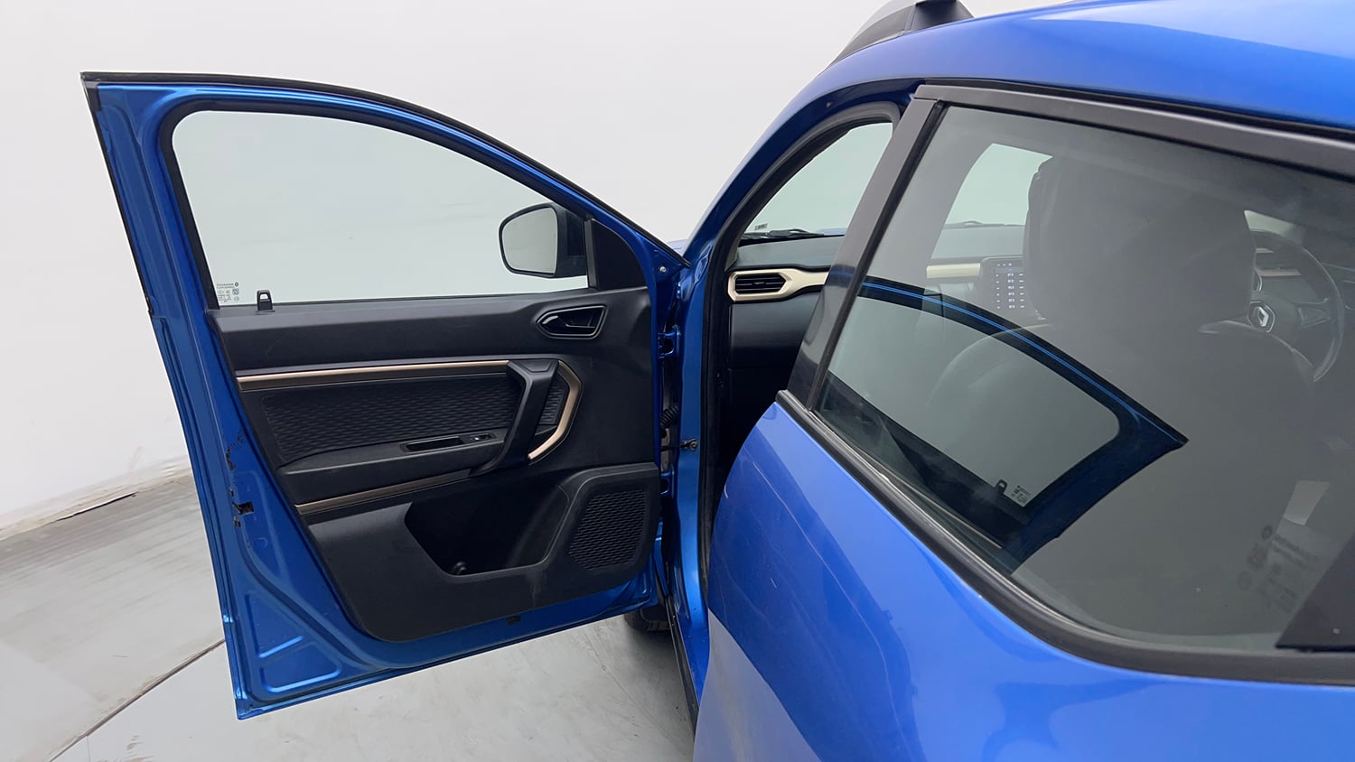 Used 2021 Renault Kiger RXT MT Petrol Manual interior LEFT FRONT DOOR OPEN VIEW