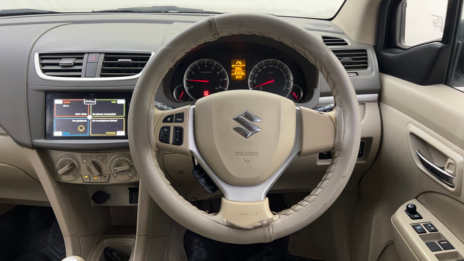 Used 2016 Maruti Suzuki Ertiga ZXI Petrol Manual interior STEERING VIEW