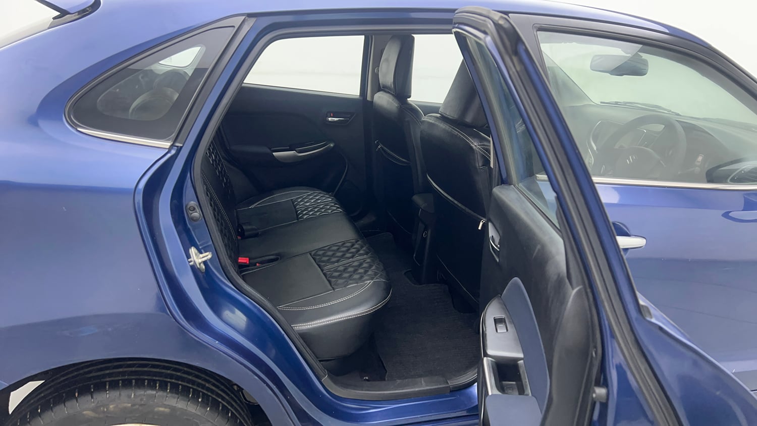 Used 2021 Maruti Suzuki Baleno Zeta Petrol Manual interior RIGHT SIDE REAR DOOR CABIN VIEW