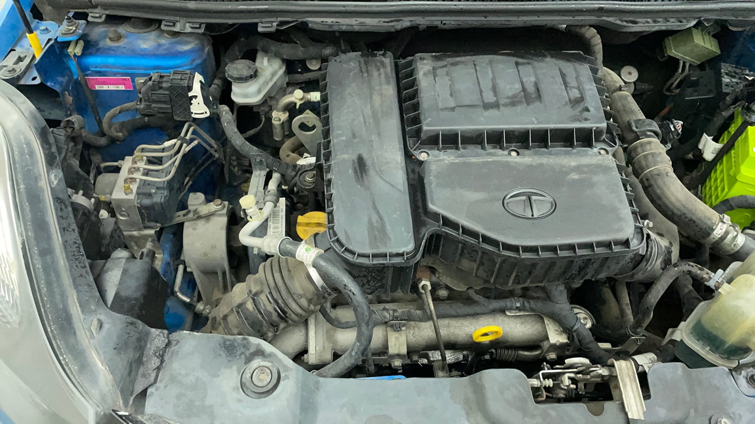 Used 2017 Tata Nexon XZ Plus Diesel Diesel Manual engine ENGINE RIGHT SIDE VIEW