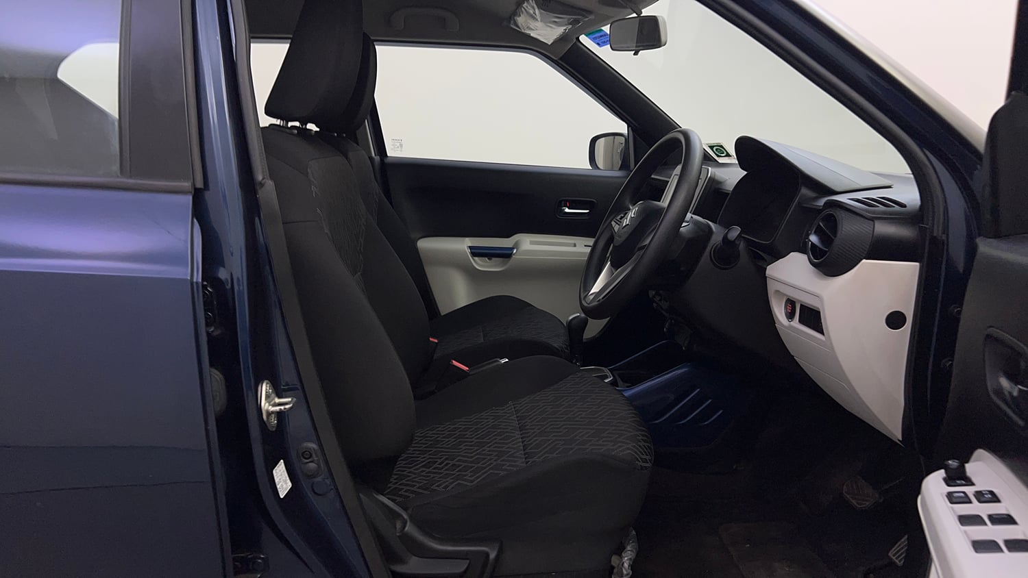 Used 2023 Maruti Suzuki Ignis Zeta 1.2 AMT Petrol Automatic interior RIGHT SIDE FRONT DOOR CABIN VIEW