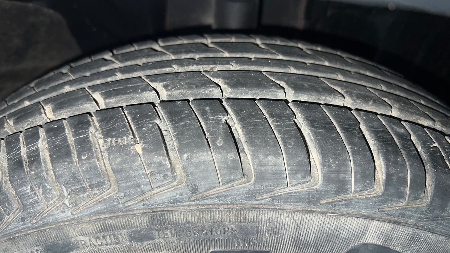 Used 2018 Renault Kwid RXL Petrol Manual tyres RIGHT FRONT TYRE TREAD VIEW