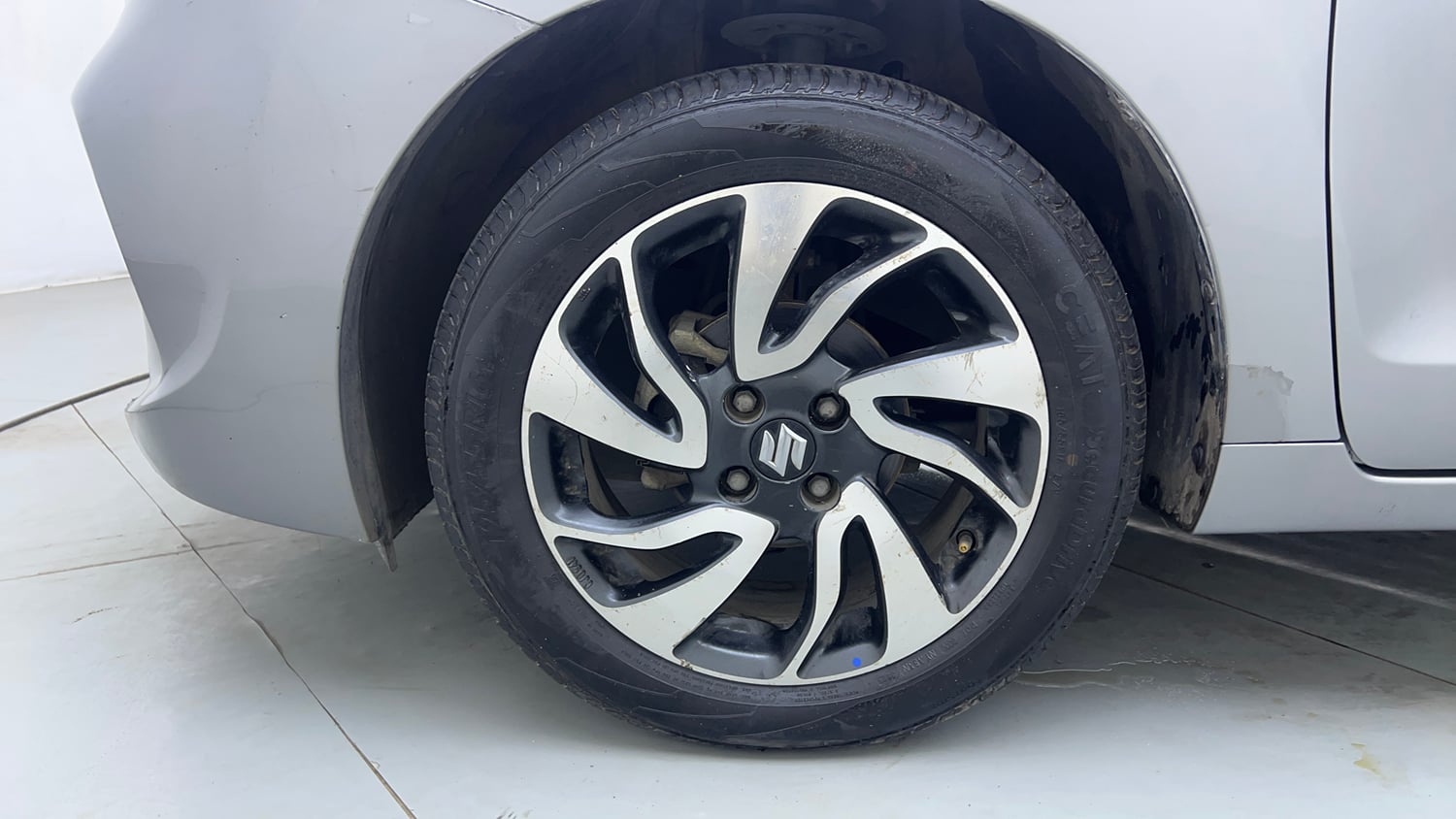 Used 2020 Maruti Suzuki Baleno Zeta Automatic Petrol Automatic tyres LEFT FRONT TYRE RIM VIEW